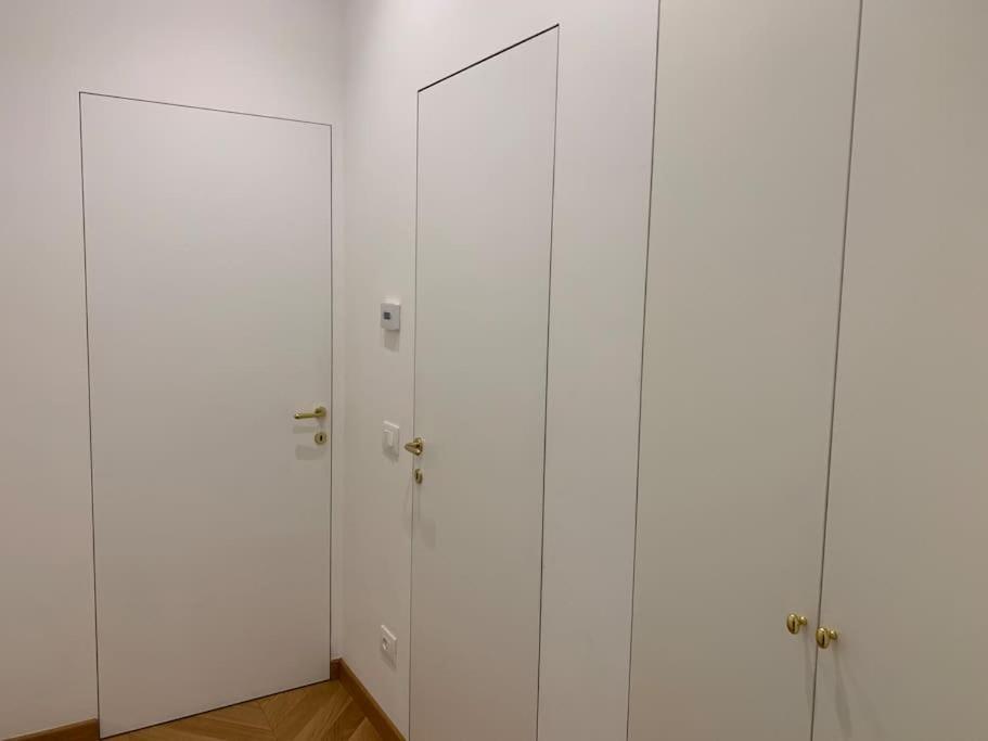 Appartamento Incantevole Nel Cuore Di Milano Bagian luar foto